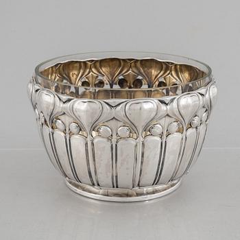 A silver bowl, CG Hallberg Stockholm 1904.