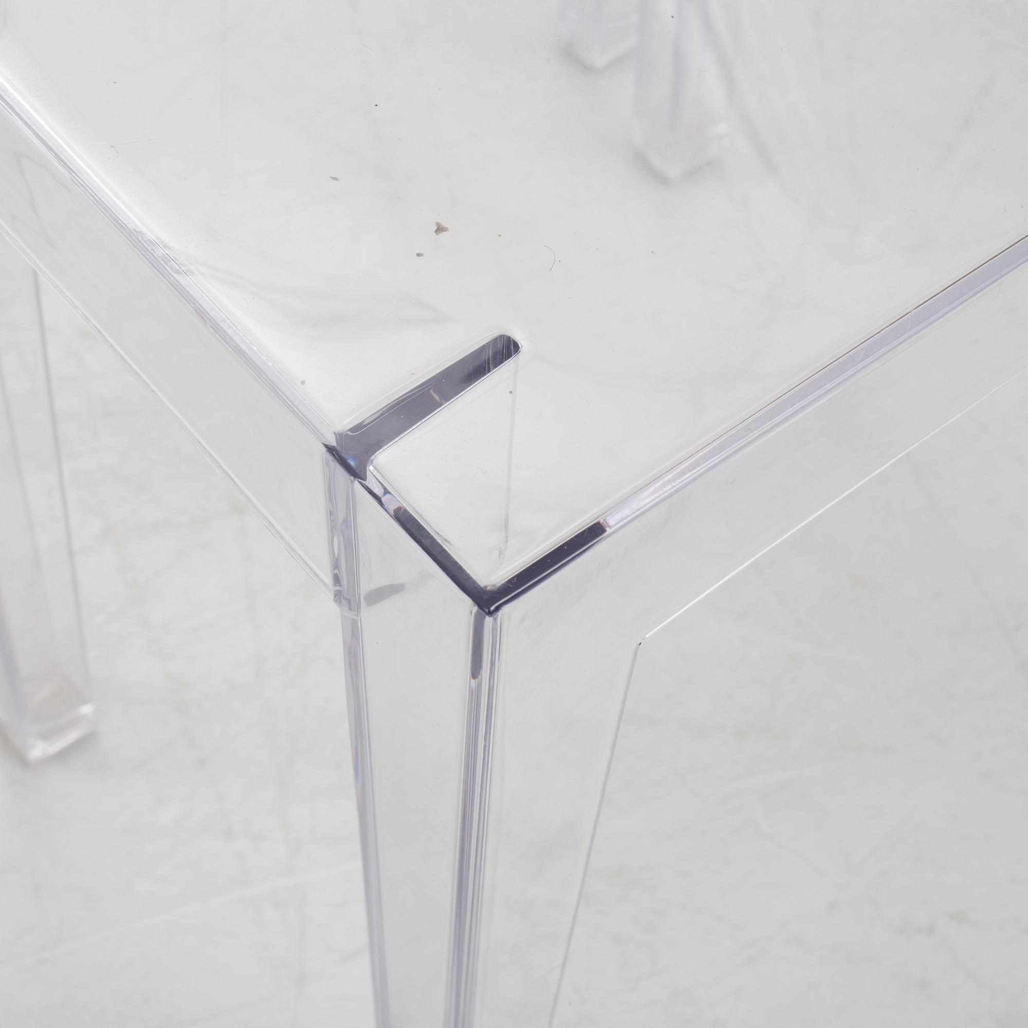 Philippe Starck, 8 st, "La Marie" Kartell, Italien, Modellen formgiven 1998.