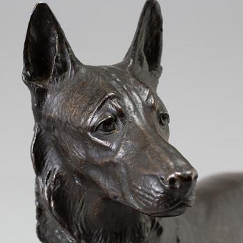 A bronze sculpture by Fritz Diller (1875-1945).