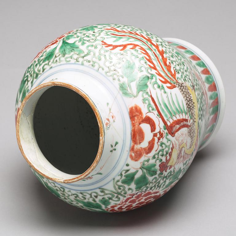 A wucai Transitional vase, 17th Century.