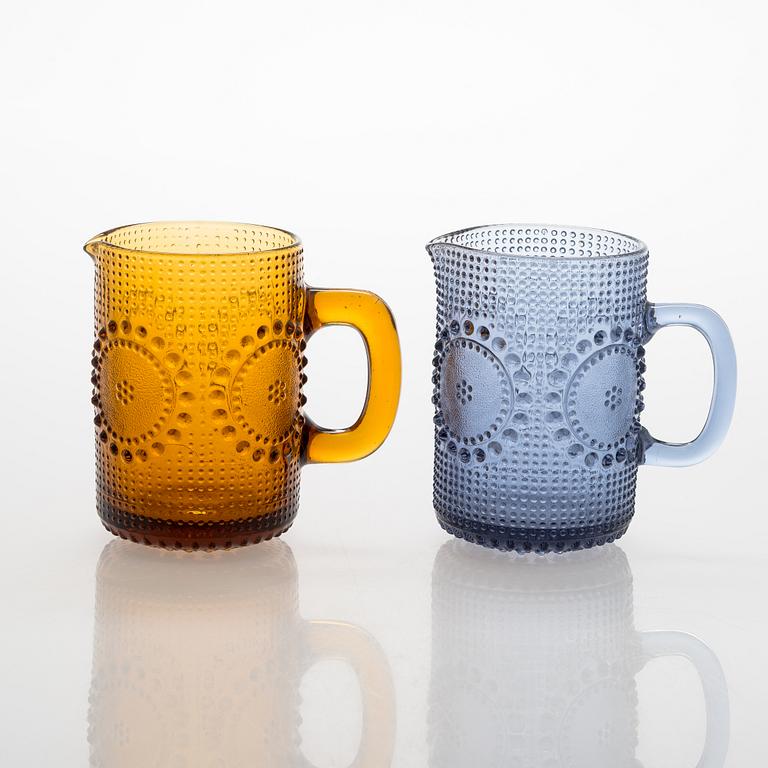 Nanny Still, servisdelar, 19 st, glas, "Grapponia", Riihimäen Lasi, Finland. Serien formgiven 1968.