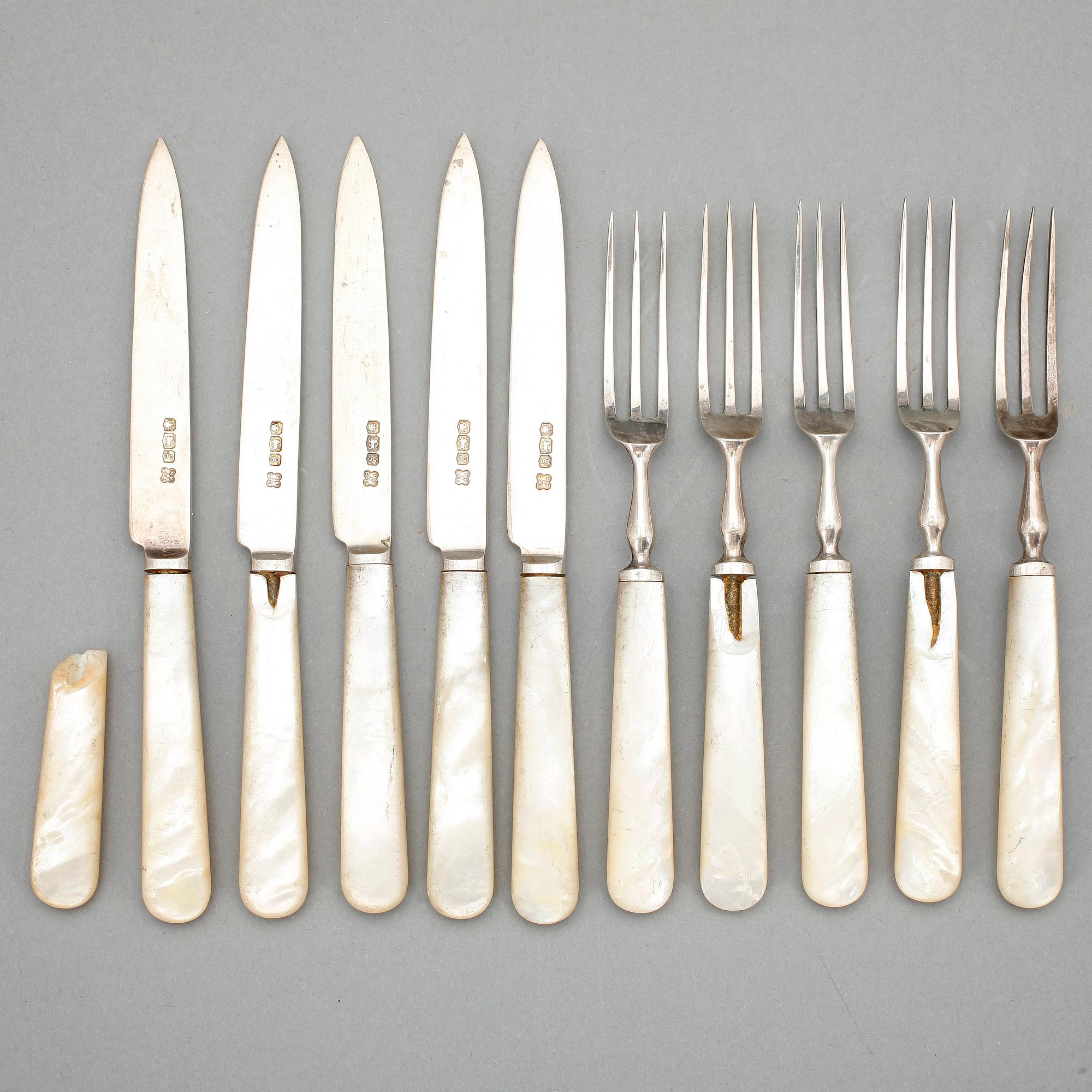 BESTICKSERVISDELAR, 10 delar, silver och pärlemor, Martin Hall & Co Ltd, Sheffield, 1924.