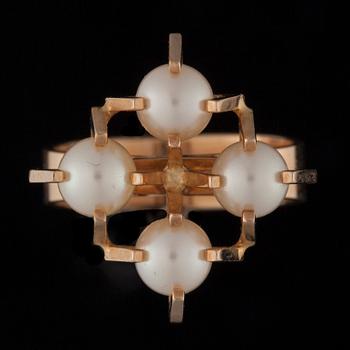 BROSCH, ARMBAND och RING, 14K guld, pärlor, spektrolit. 1969. Vikt totalt ca 30 g.