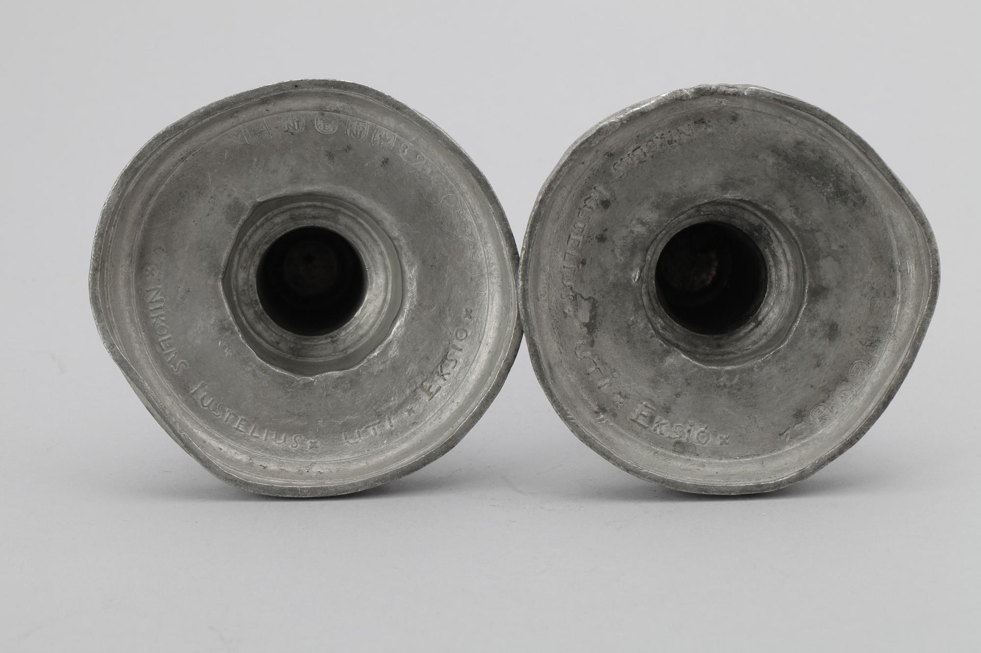 LJUSSTAKAR, ett par. Tenn. Nicolaus Justelius, Eksjö 1806.