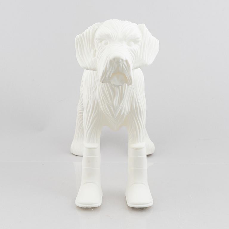 William Sweetlove, "Cloned Schnauzer with water bottle". (White).