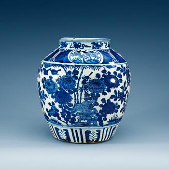 A large blue and white jar, Ming dynasty.