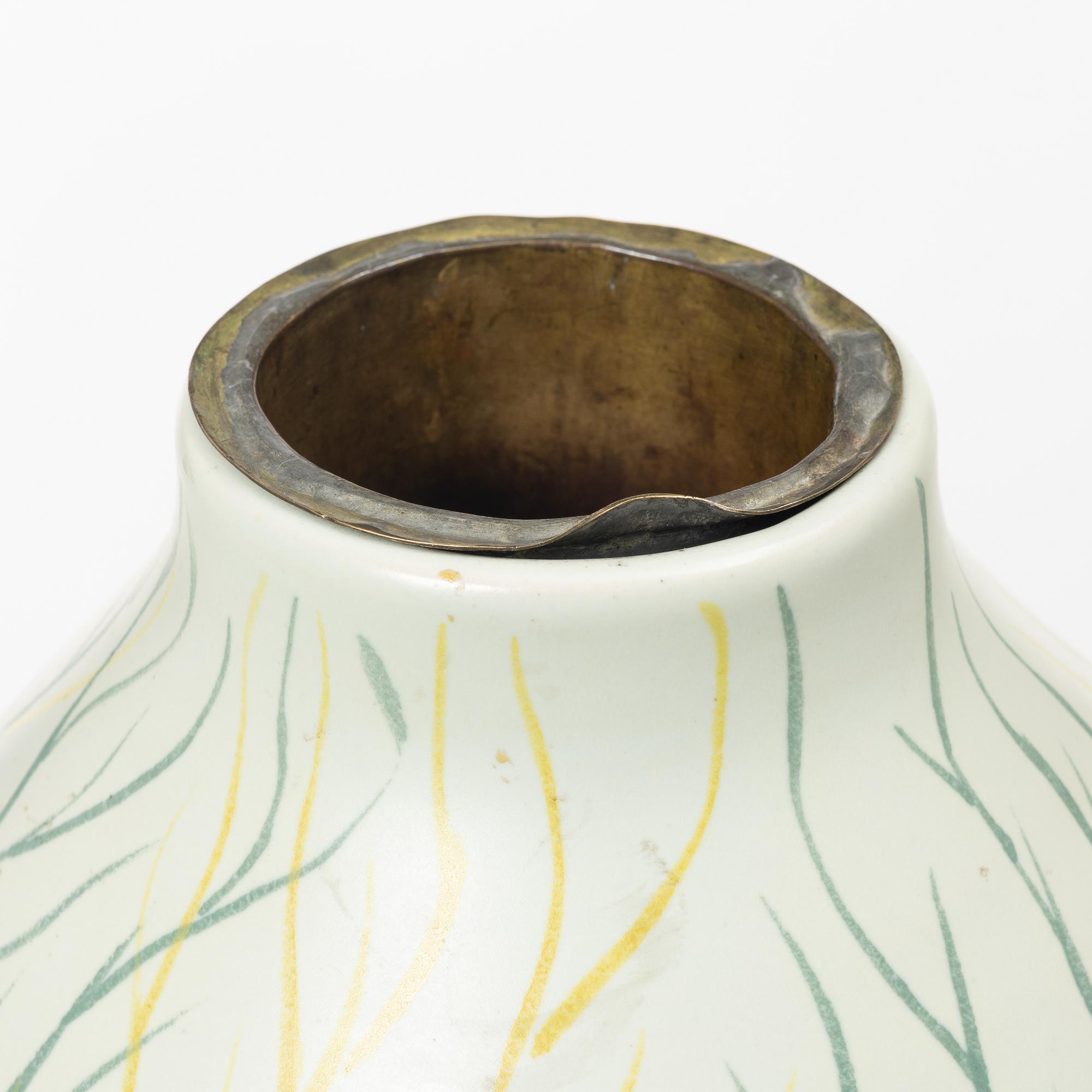 Maud Fredin-Fredholm, a 'Vår' floor vase, Bo Fajans, 1946-1949.