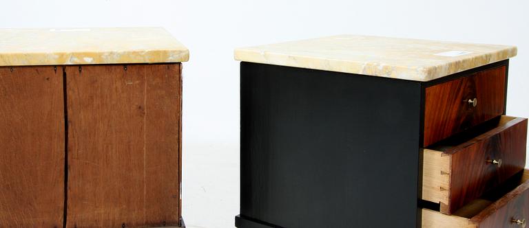 NATTDUKSBORD, ett par, art deco. Troligen 1930-tal.