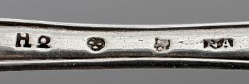 STRÖSKEDAR, 2 st, silver, Nils Arf, Stockholm 1790, Carl Gustaf Hjulström, Köping 1828. Tot ca 83 g.