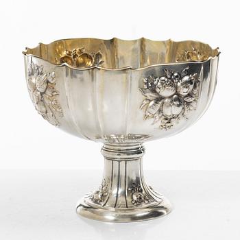 A silver punch-bowl on foot, Swedish import marks company Ragnar Ericson, Malmö 1939.