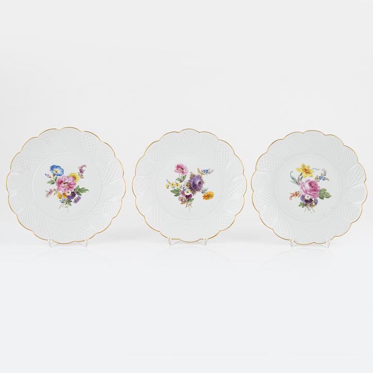 A set of six Meissen porcelain plates, circa 1900.