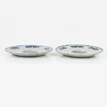 A pair of blue and white dishes, Qing dynasty, Qianlong (1736-95).