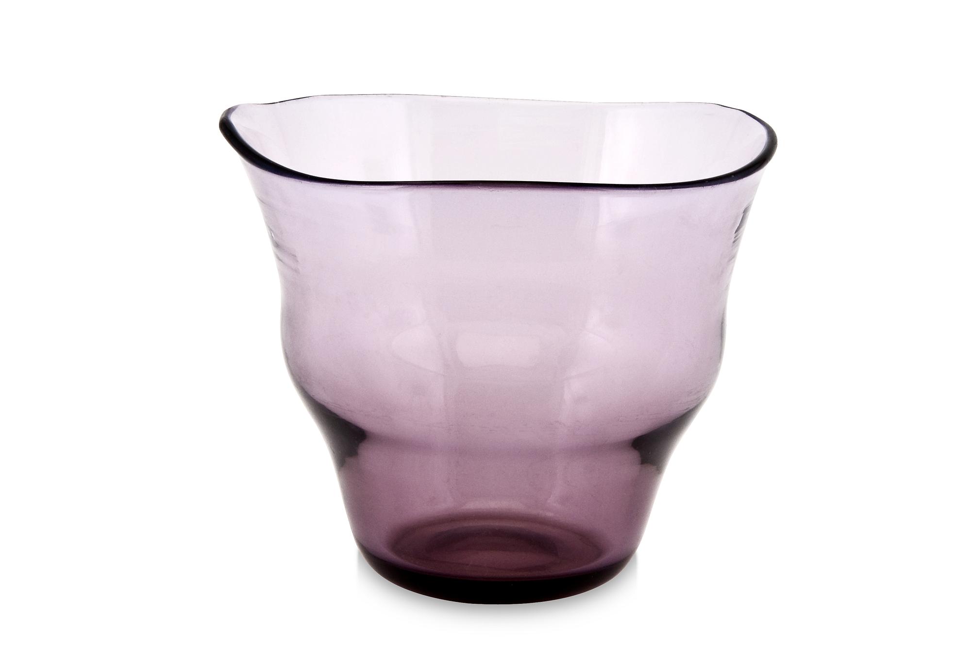 Gunnel Nyman, A BOWL.