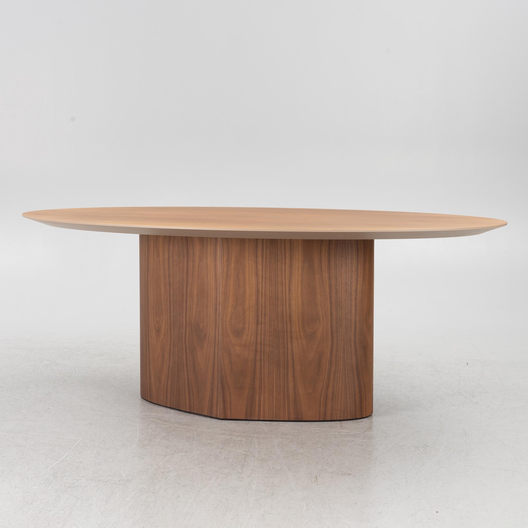 Miniforms, "Monoplauto Oval Dining Table", contemporary.