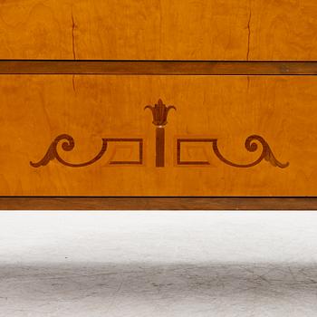 Chest of drawers, 1930s/40s.