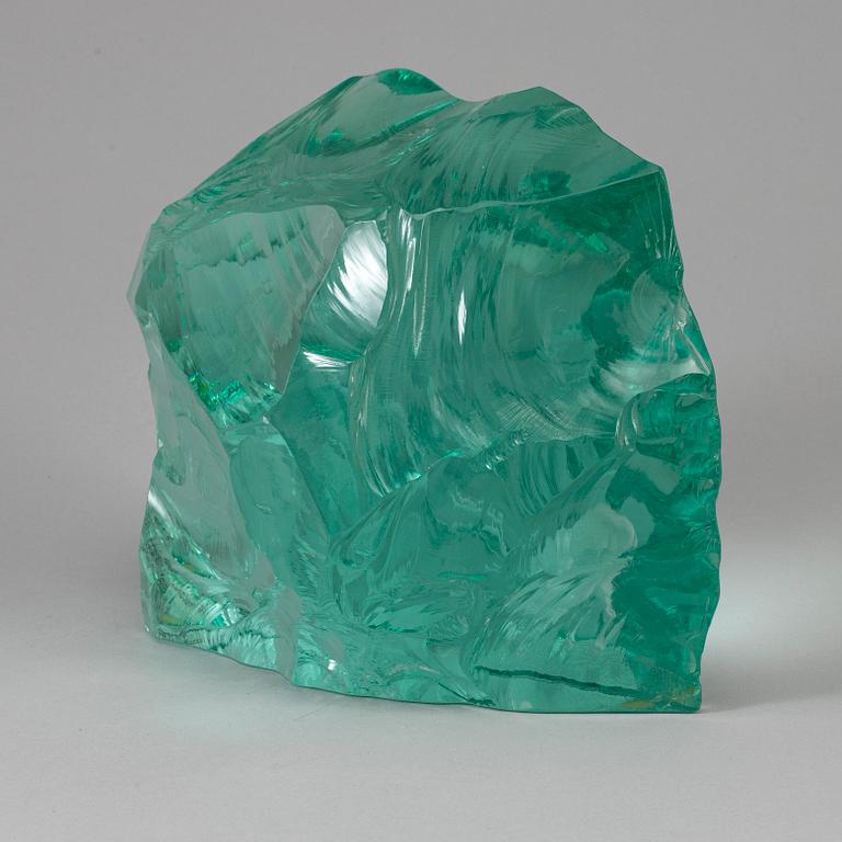 VICKE LINDSTRAND, a signed glass sculpture, Kosta.