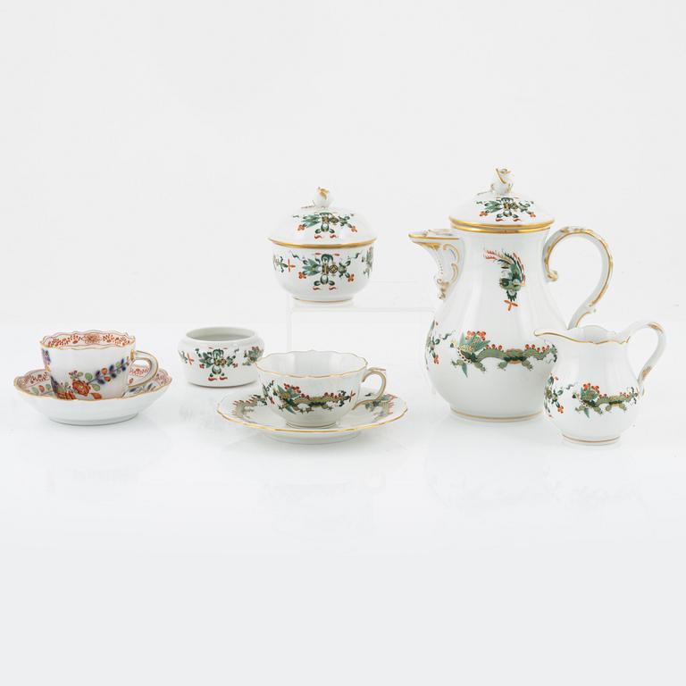 Meissen, a 9+4 pieces porcelain coffee service, 20th century.