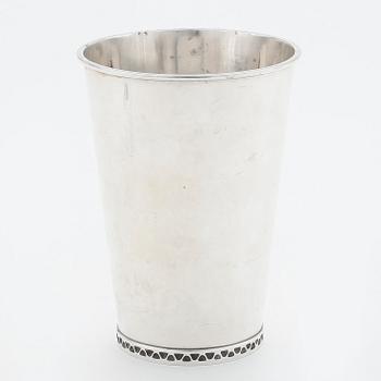 BÄGARE, silver, Råström, Stockholm 1958. Vikt ca 241 gram.