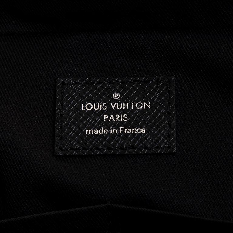 Louis Vuitton, a Taiga leather 'Porte-Documents Voyage' briefcase/bag.