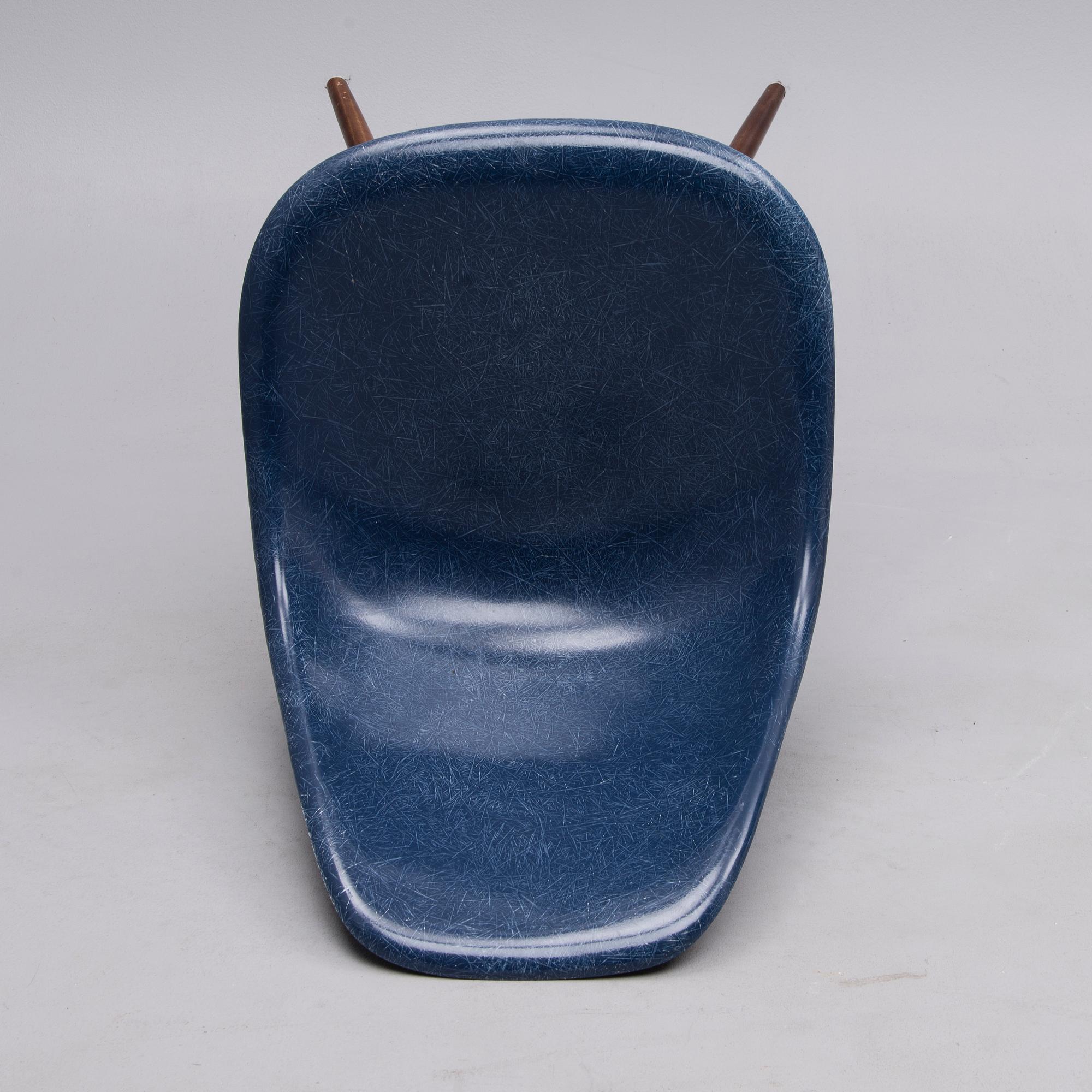 STOL, "DSW", Charles & Ray Eames, Herman Miller, 1900-talets slut.