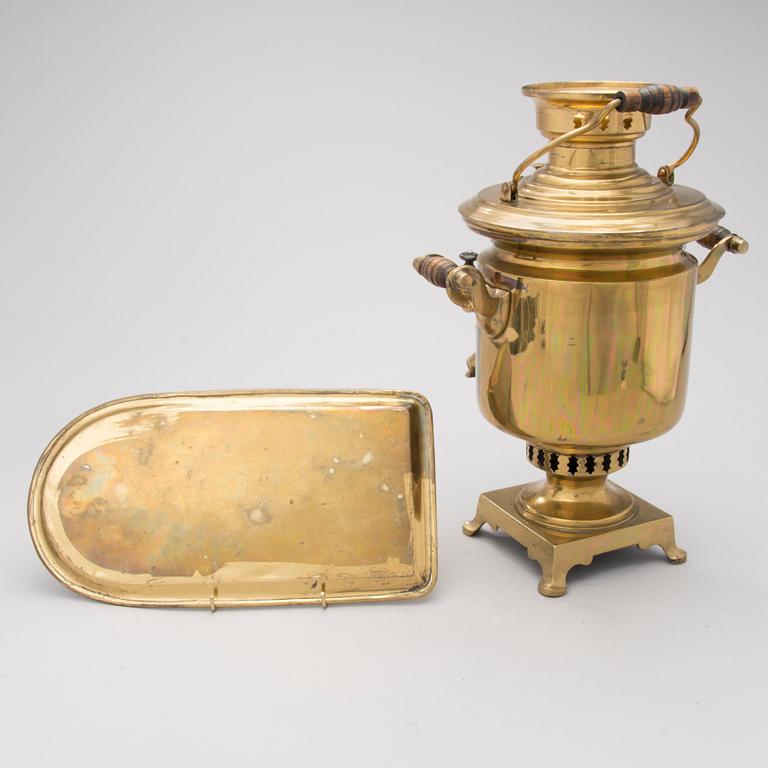 A RUSSIAN SAMOVAR, brass, Tula, circa 1900.