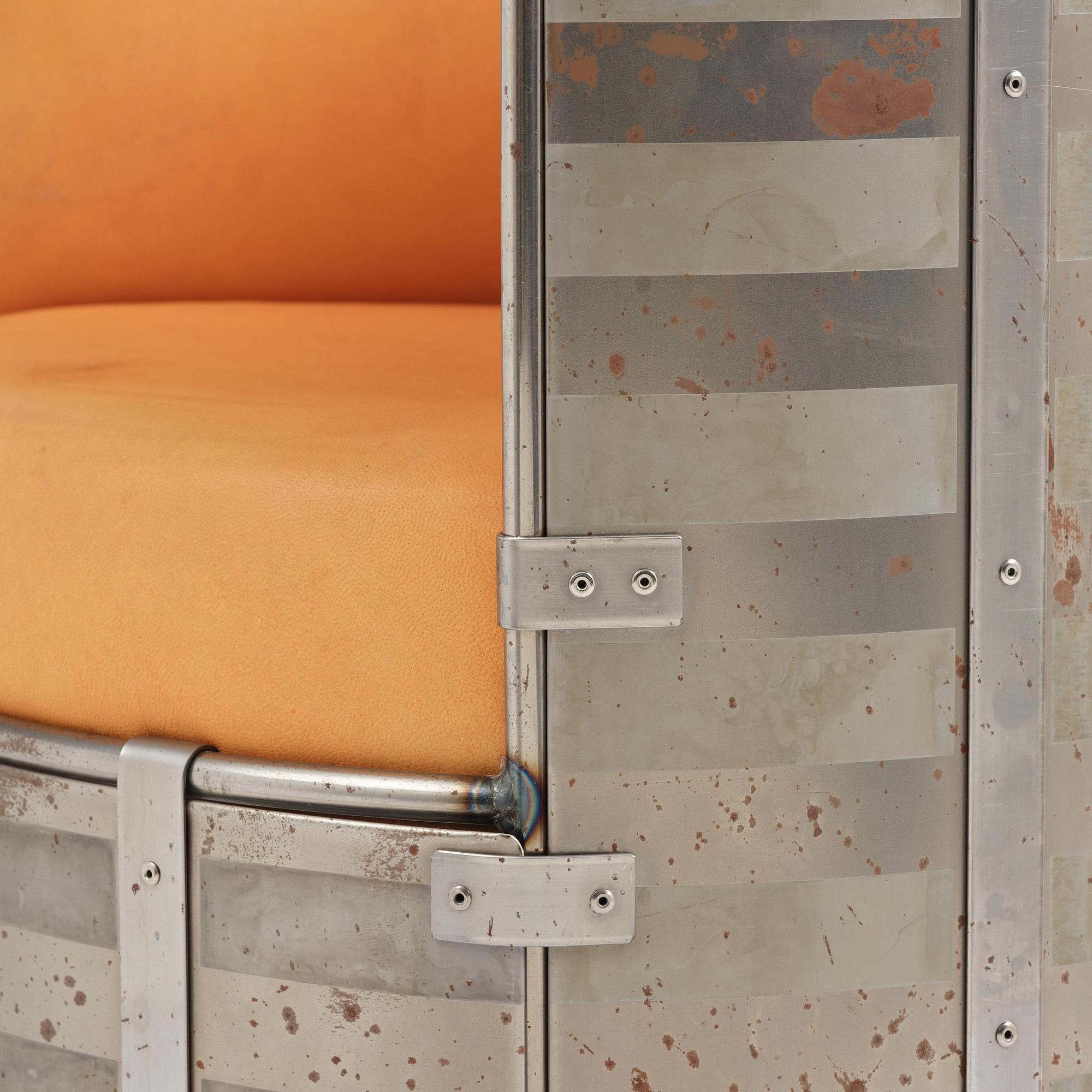 Mats Theselius, fåtölj, "Älgskinnsfåtöljen", ed. 52/360, Källemo, Värnamo, efter 1991.