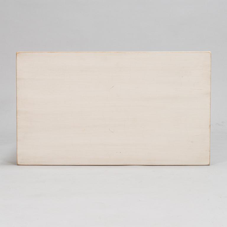 An 1800s / 1900s table.