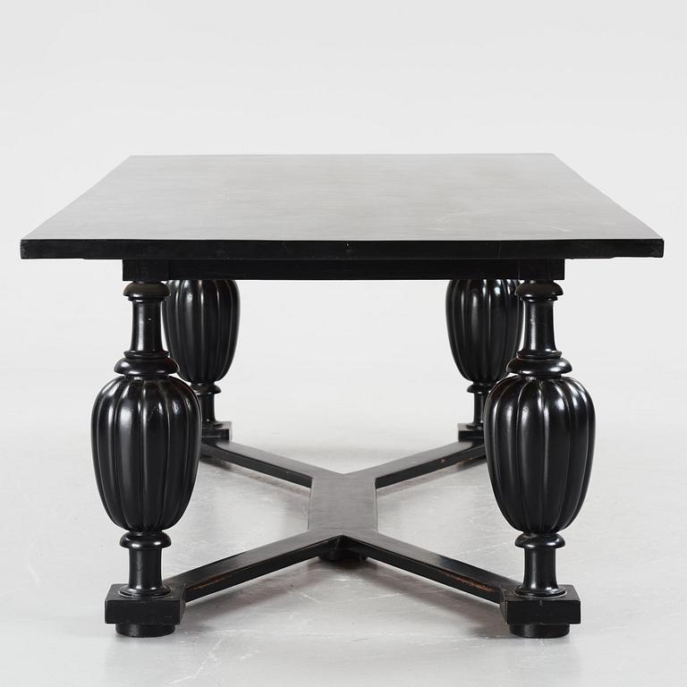 Gunnar Asplund, a dining table, for the staffroom at Karlshamn Secondary School, Sweden, ca 1912-1918.