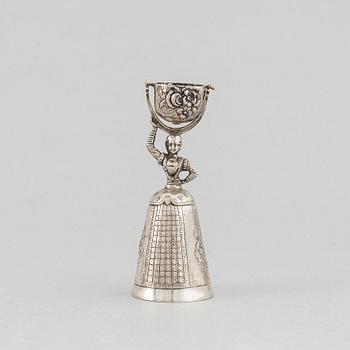 A silver wedding cup, probably Austria, first half of the 20th century.