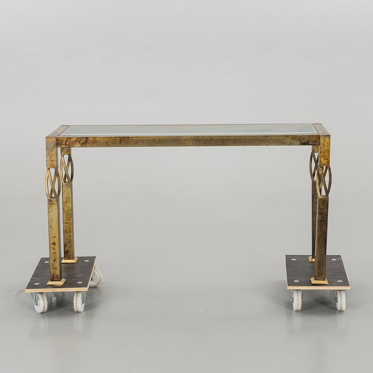 A SIDEBOARD SECOND HALF OF 20TH CENTURY.