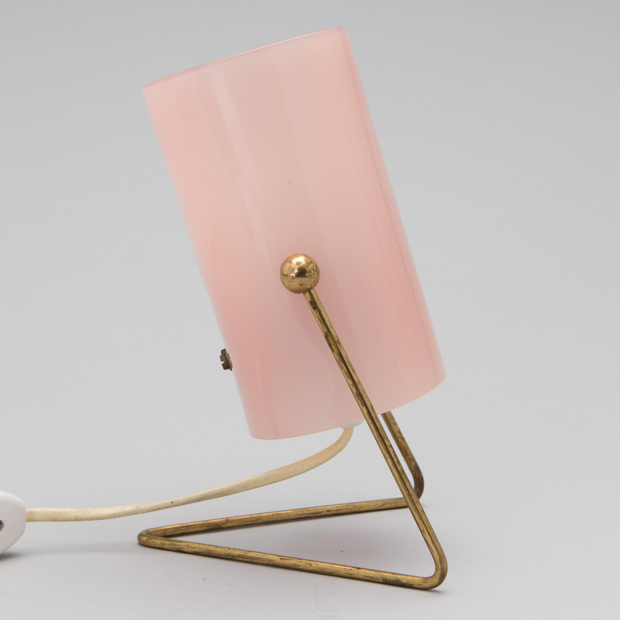 PÖYTÄVALAISIN / SEINÄVALAISIN, Korumo, Suomi, 1900-luvun puoliväli.