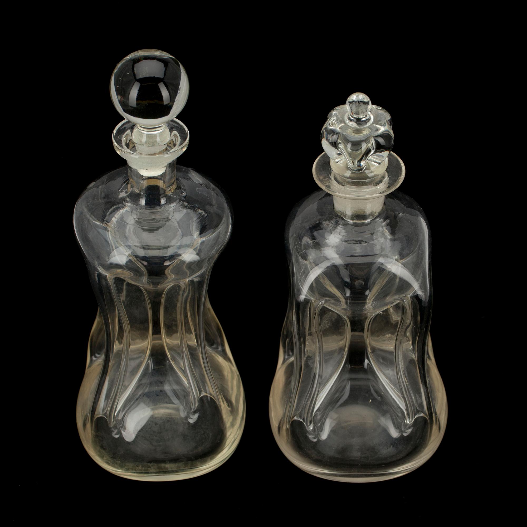 KLUCKFLASKOR, glas, 2 st, 1900-tal.