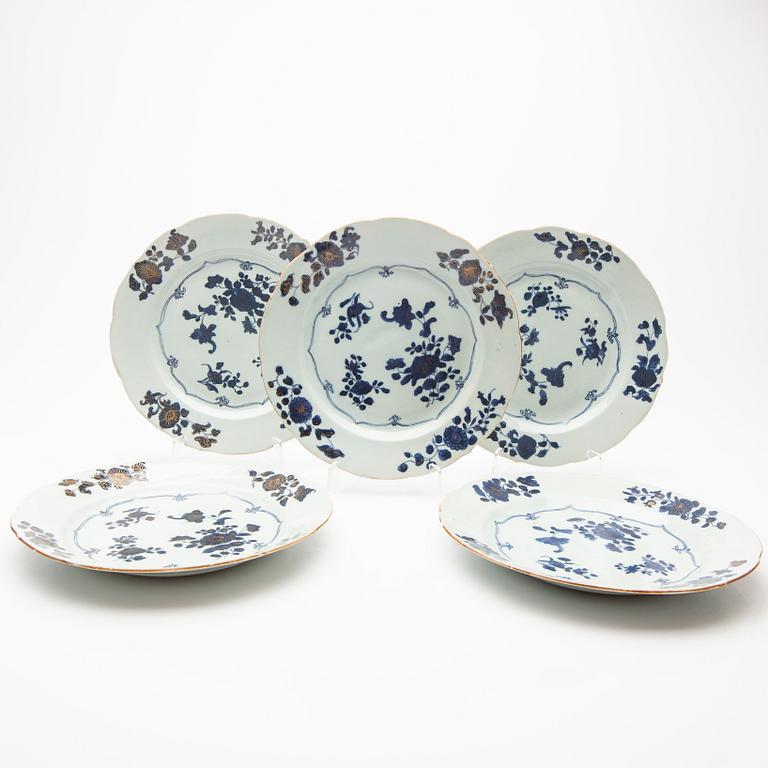 Plates, 4 + 6, China, 17th/18th century.