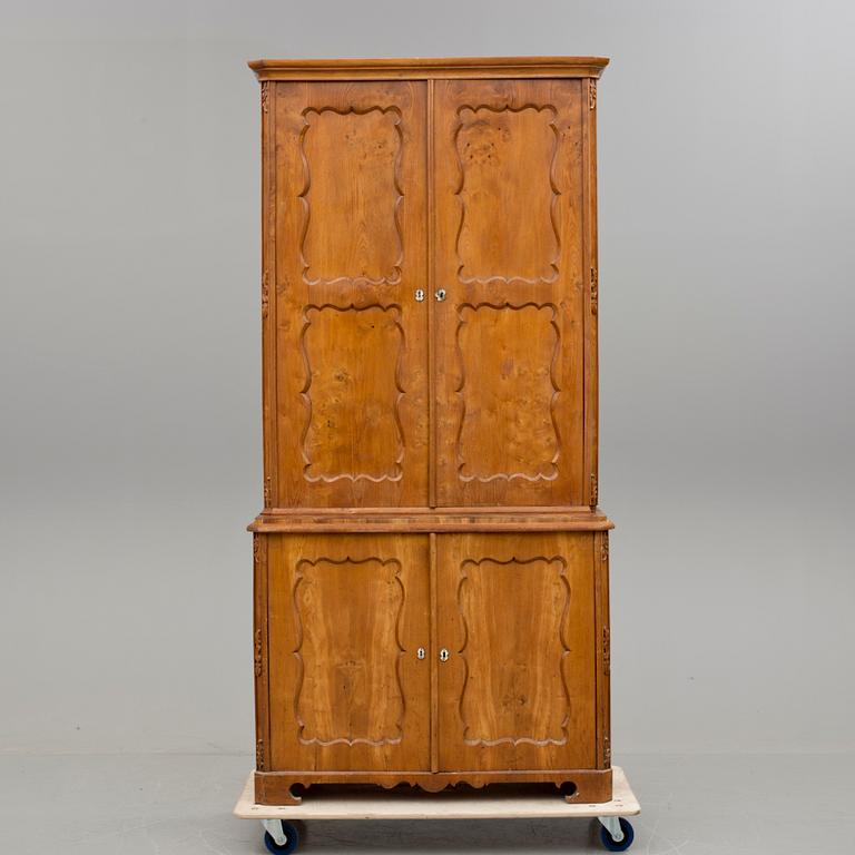 SKÅP, senempire, omkring 1850-tal.