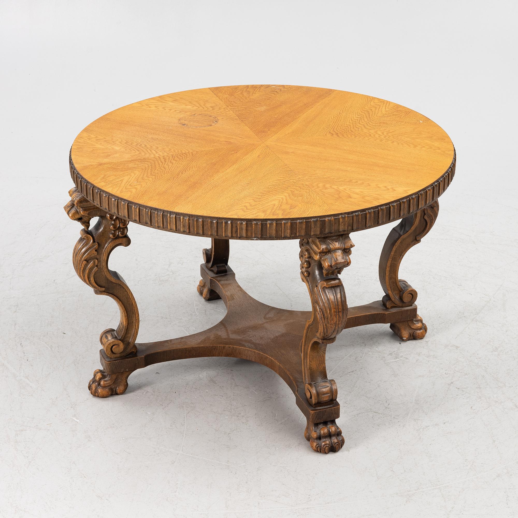 Soffbord, Chippendale-stil, 1900-talets första hälft.