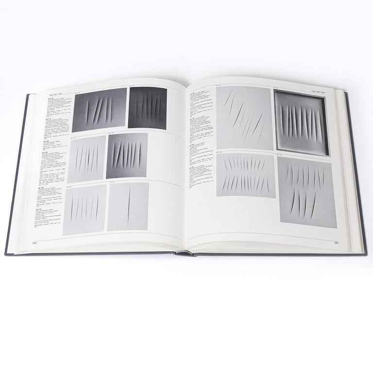 Böcker, 2 volymer, "Fontana - Catalogo generale I-II", Enrico Crispolti, Edizioni Electa, Milan,1986.