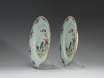 A pair of famille rose serving dishes, Qing dynasty Qianlong (1736-95).