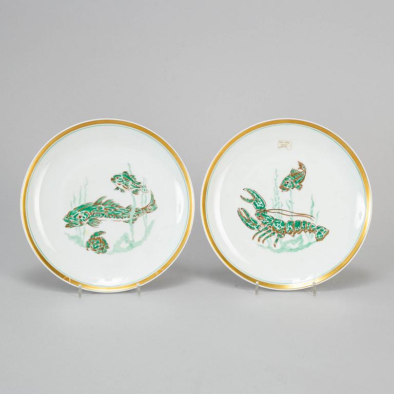 Two French enamelled porcelain dishes, Rouard, Paris, 20th century.