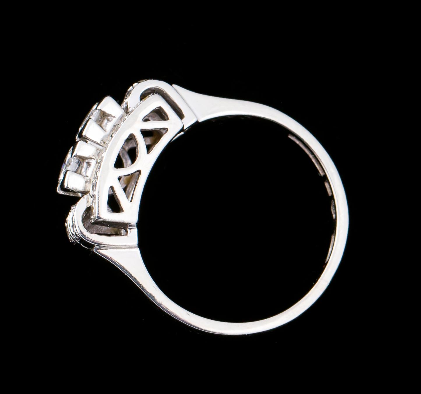 RING, 18 k vitguld, art déco, diamanter, enl gravyr ca 0.53 ct. G. Dahlgren, Malmö. Vikt ca 5 g.