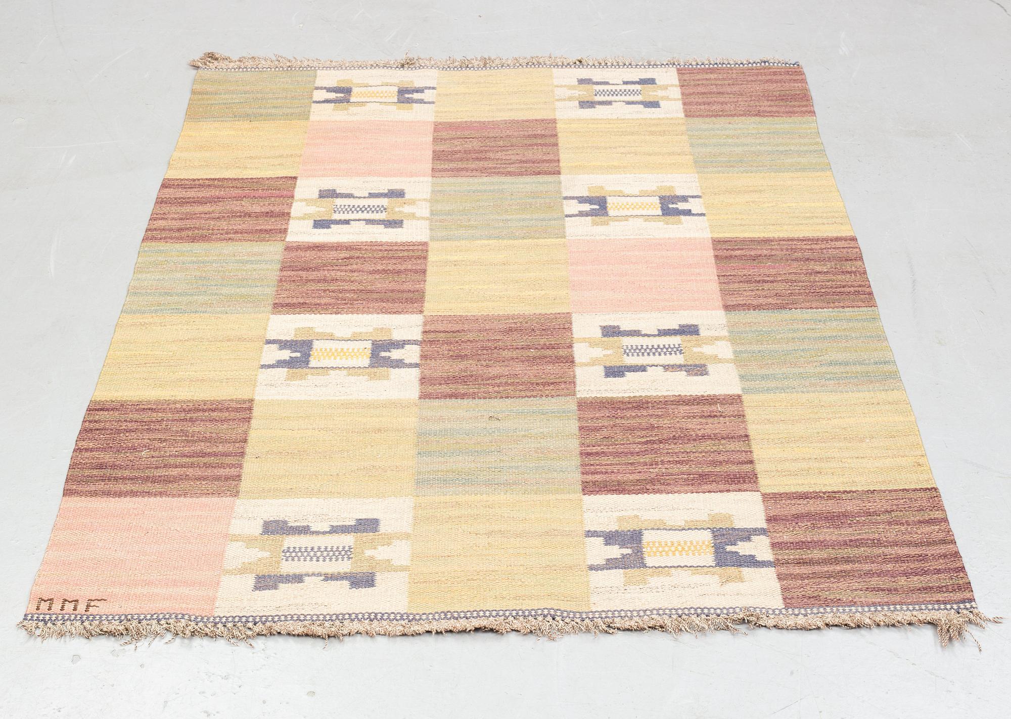 Märta Måås-Fjetterström, matto, "Rutmattan", flat weave, ca 201-203 x 145,5 cm, signed MMF.