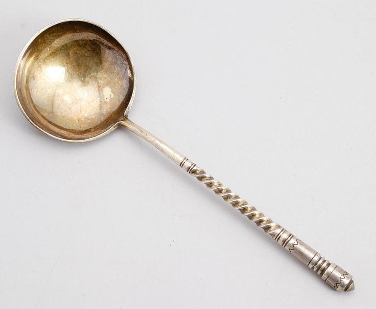 KAVIARSKED, silver, Ryssland, sent 1800-tal. Vikt ca 72 gram.