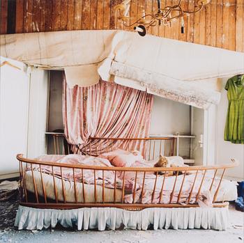 Jeanne Fredac, fotografi, signerad och daterad 2014, numrerad 40/80.