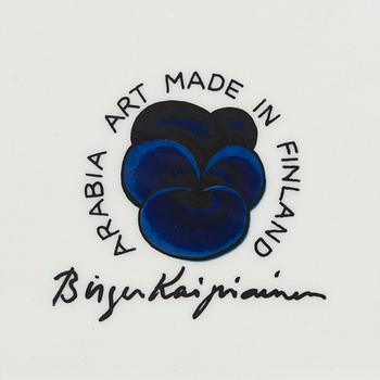 Birger Kaipiainen, a ceramic dish, marked Birger Kaipiainen Arabia Art Made in Finland.