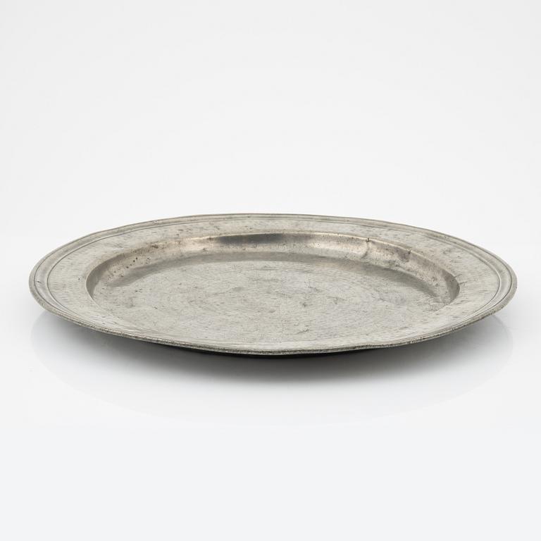 Fat, 3 st, tenn, bl a Johan Daniel Schmitt, Norrköping 1748.