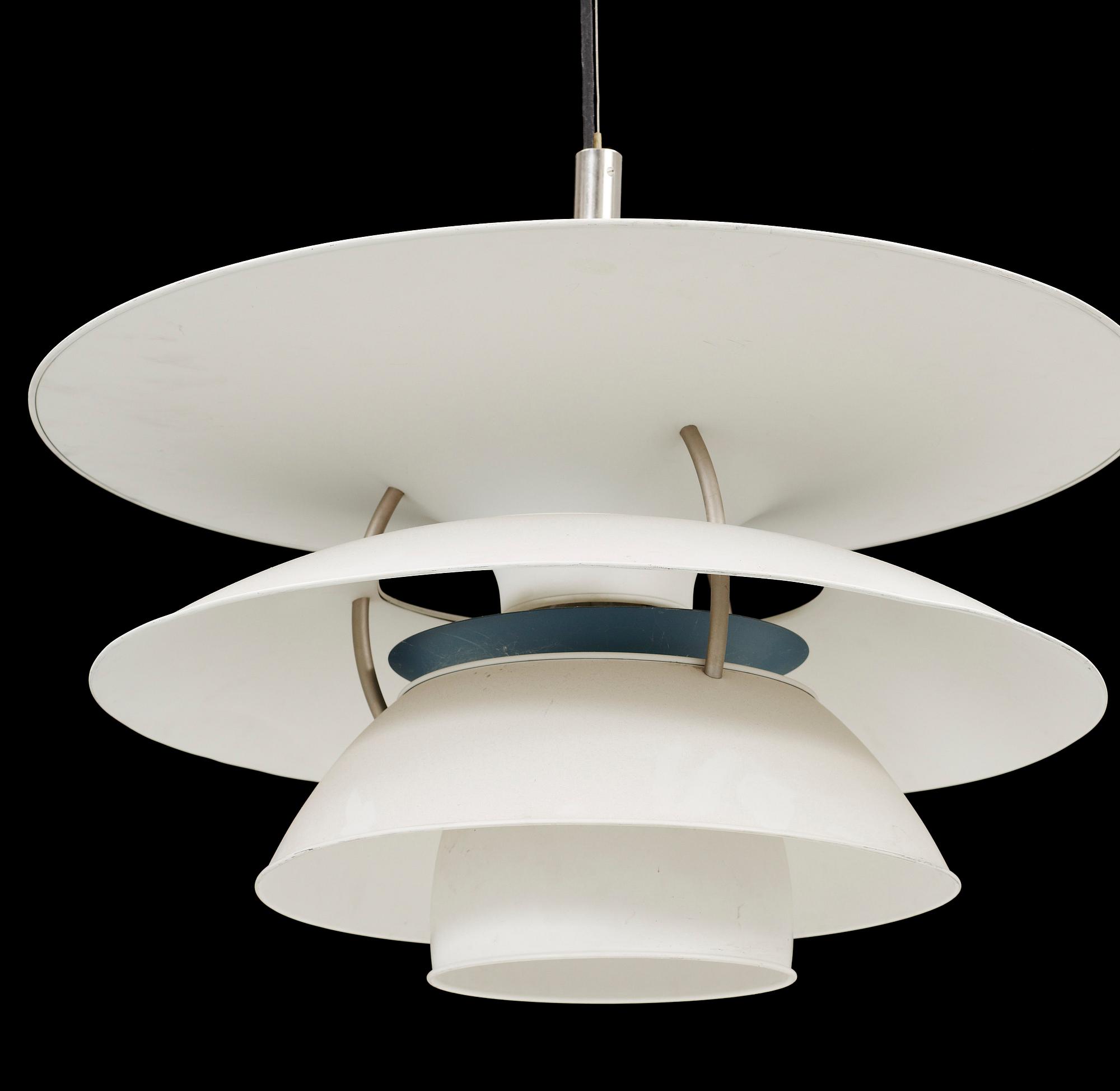 TAKLAMPA, "Charlottenburg-stor", Ebbe Christensen, Sophus Frandsen och Poul Henningsen för Louis Poulsen.