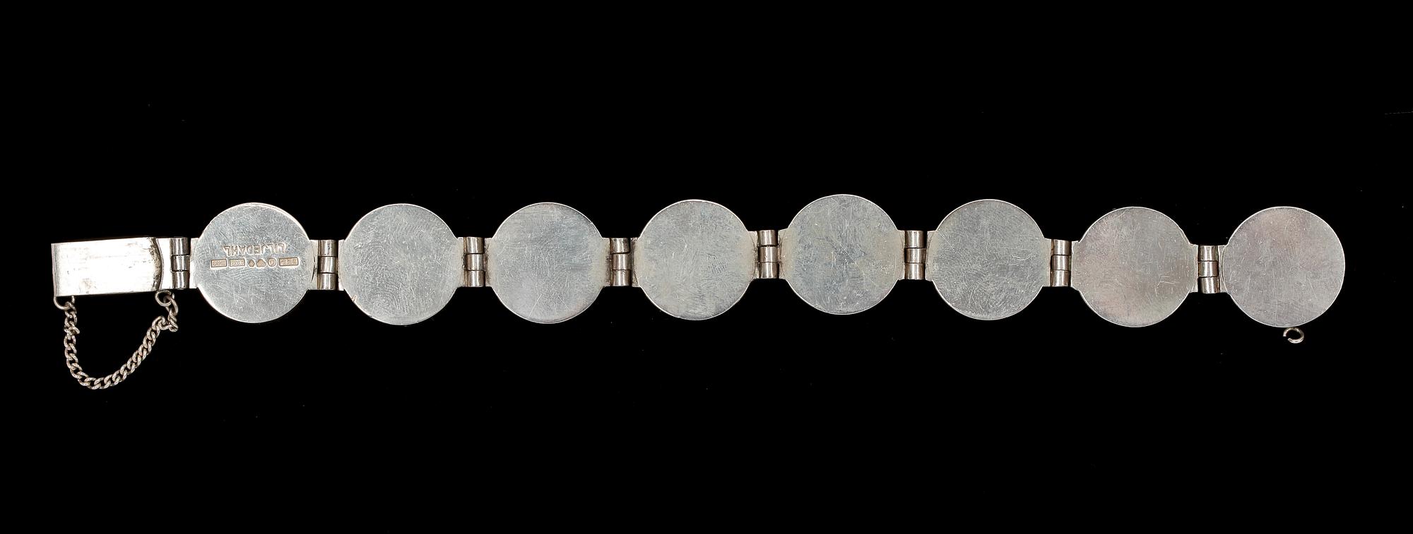 ARMBAND, silver och porfyr, Bengt Liljedahl, Stockholm, 1978.