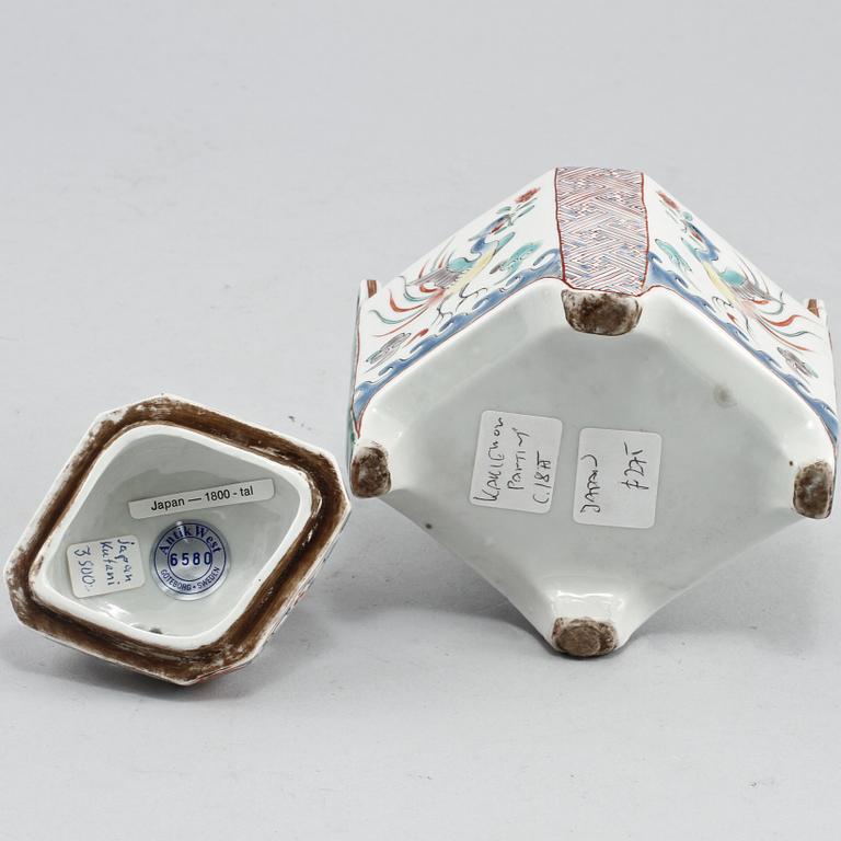 KRUKA med LOCK, porslin, Japan, 1800-tal.
