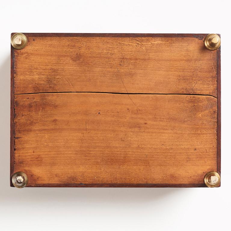 A Gustavian marquetry box with cover by G Haupt (1770-1784).