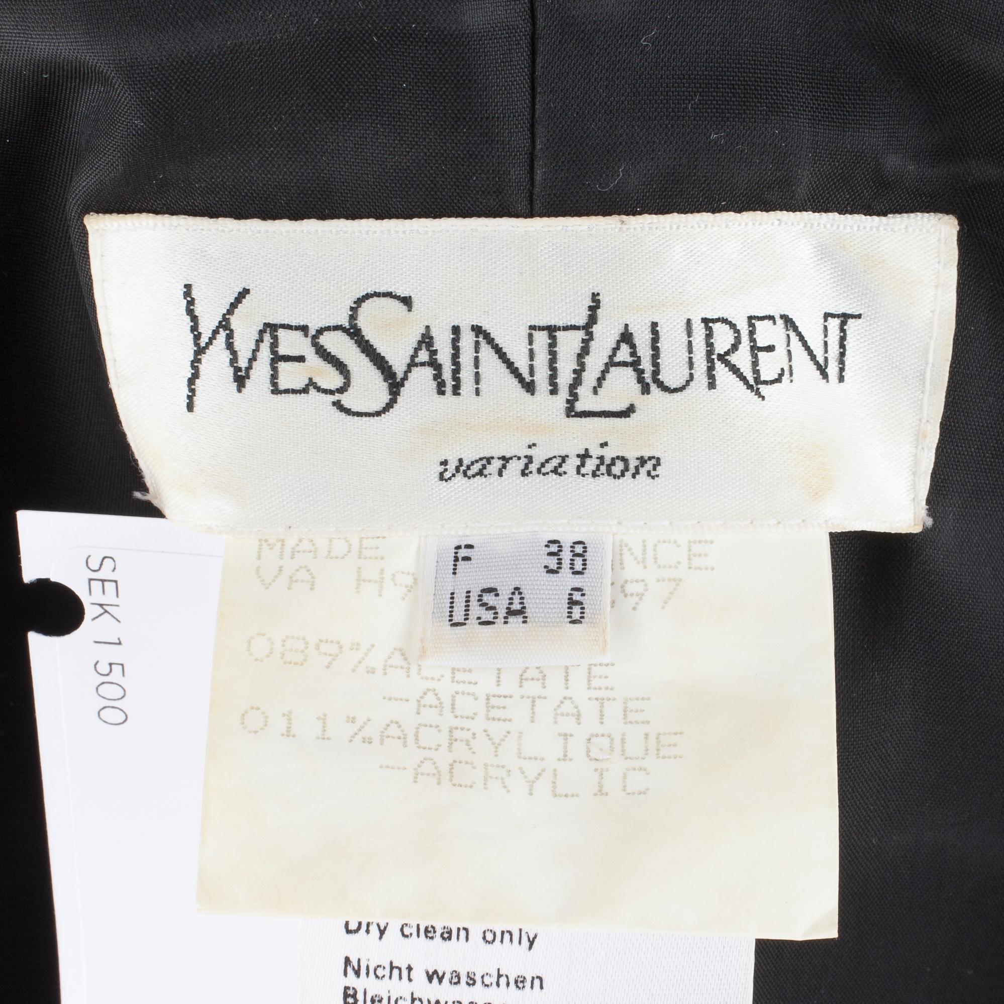 KAVAJ, Yves Saint Laurent.