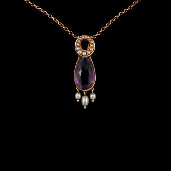 COLLIER 18K guld med ametist och orientaliska pärlor, 1800-tal. Vikt 7.2 gram.